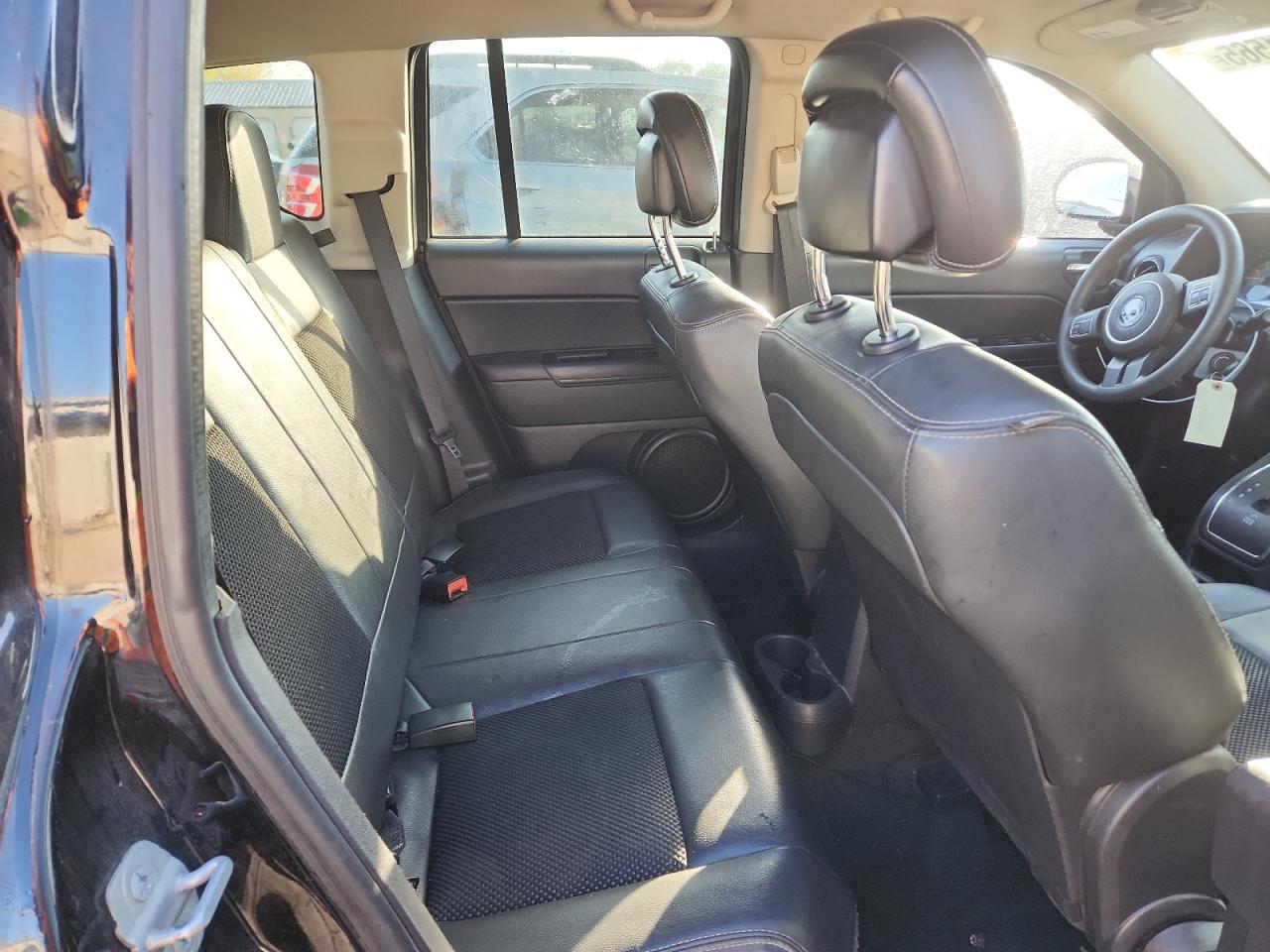 2014 Jeep Compass Sport VIN: 1C4NJCBA4ED886852 Lot: 90401565