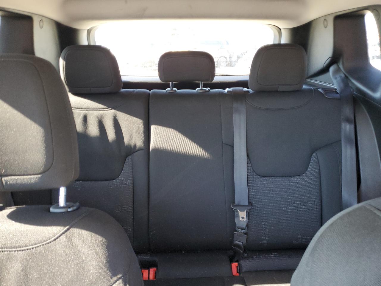 2017 Jeep Renegade Latitude VIN: ZACCJABB4HPE63196 Lot: 90736925