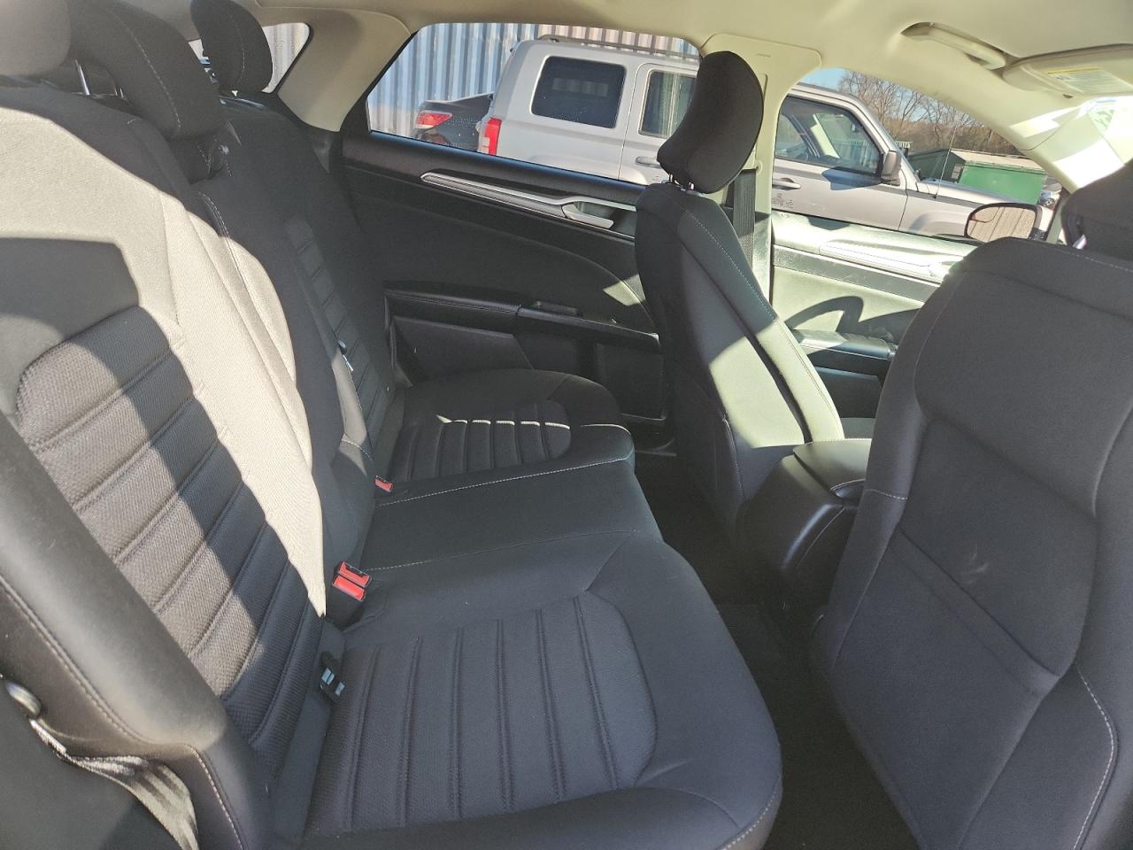 2018 Ford Fusion Se VIN: 3FA6P0H7XJR270903 Lot: 90715605