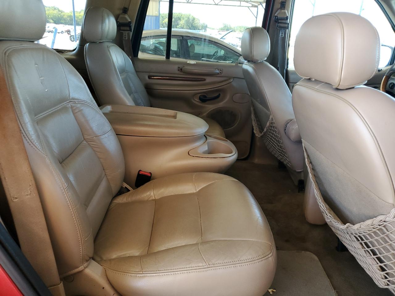1999 Lincoln Navigator VIN: 5LMRU27A9XLJ40541 Lot: 86265045