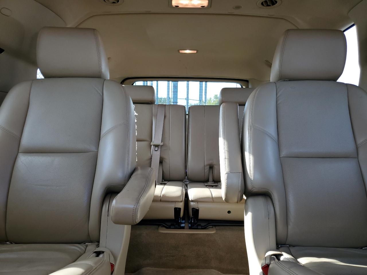 2011 GMC Yukon Xl Denali VIN: 1GKS2MEF3BR257471 Lot: 84787605