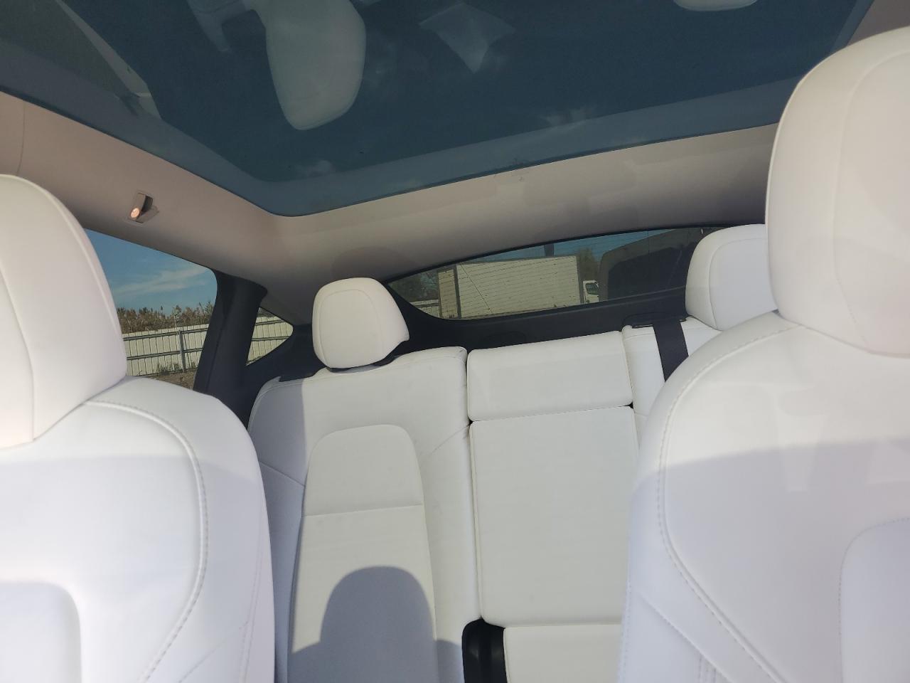 2021 Tesla Model Y VIN: 5YJYGDEE2MF192961 Lot: 85000195