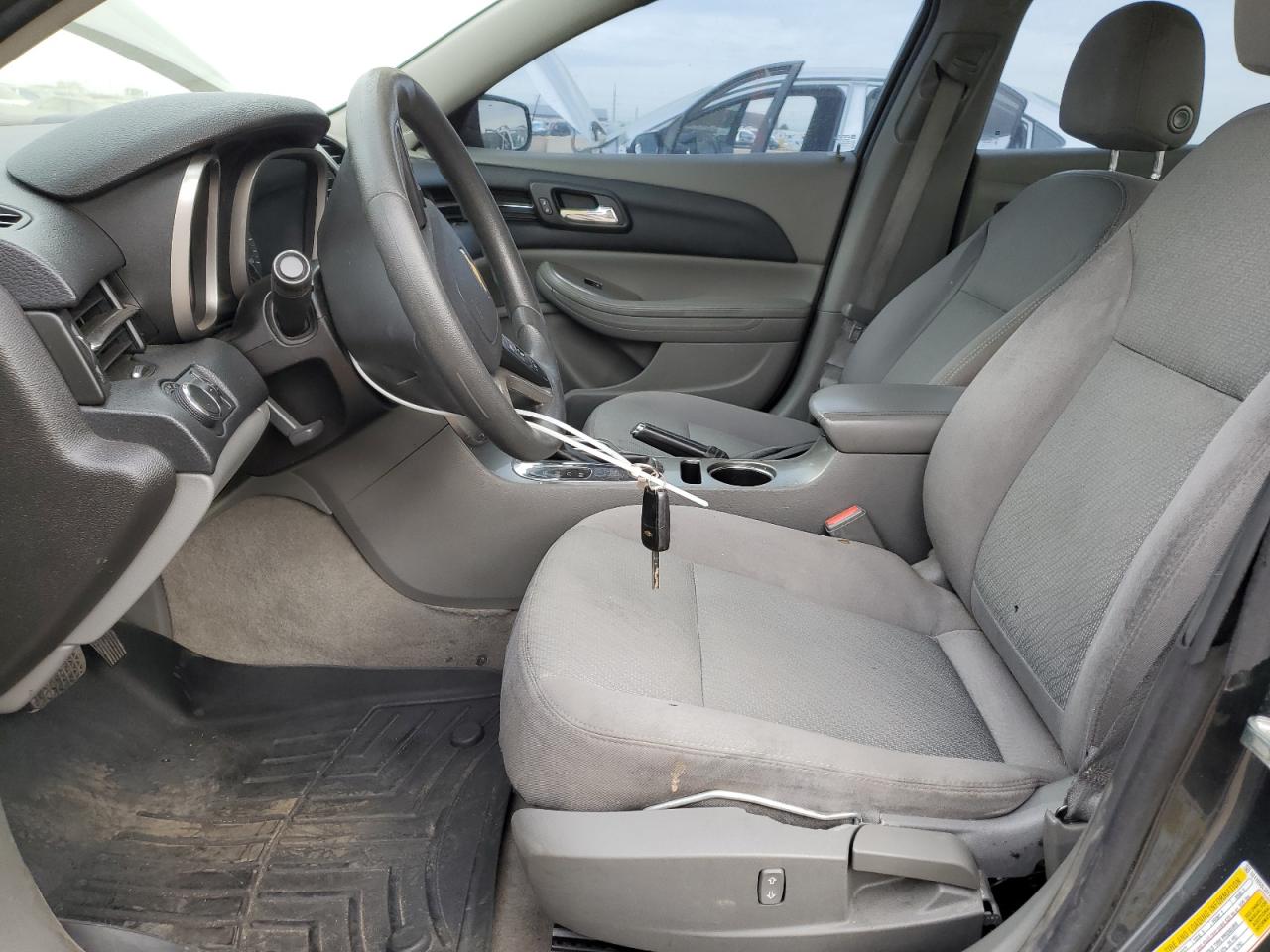 2014 Chevrolet Malibu Ls VIN: 1G11B5SL2EF221910 Lot: 82395705