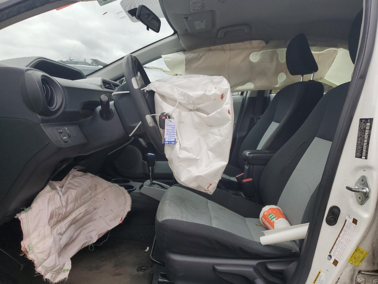 2012 Toyota Prius C VIN: JTDKDTB32C1026717 Lot: 91001245