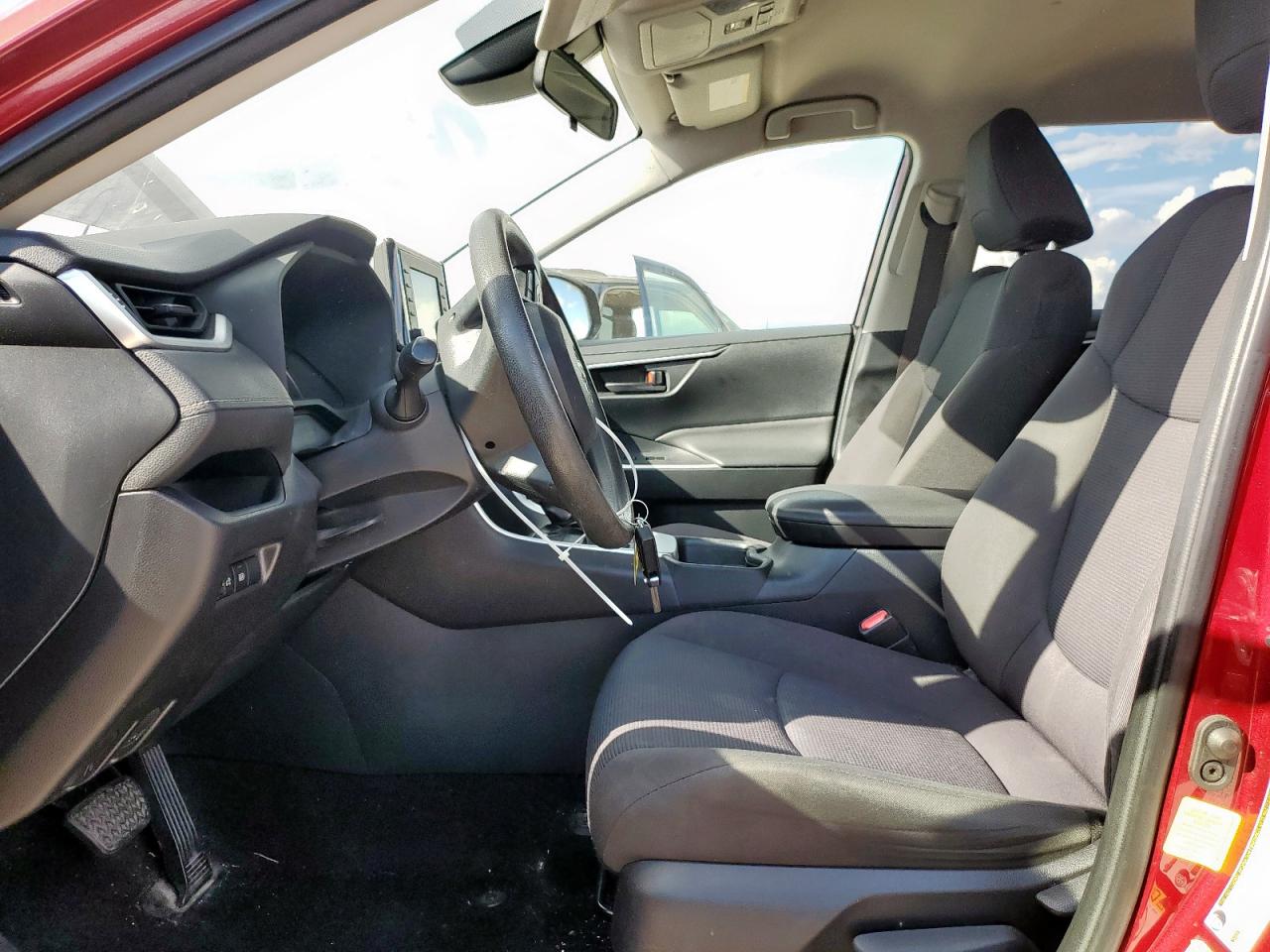 2019 Toyota Rav4 Le VIN: JTMH1RFVXKJ003928 Lot: 85883205