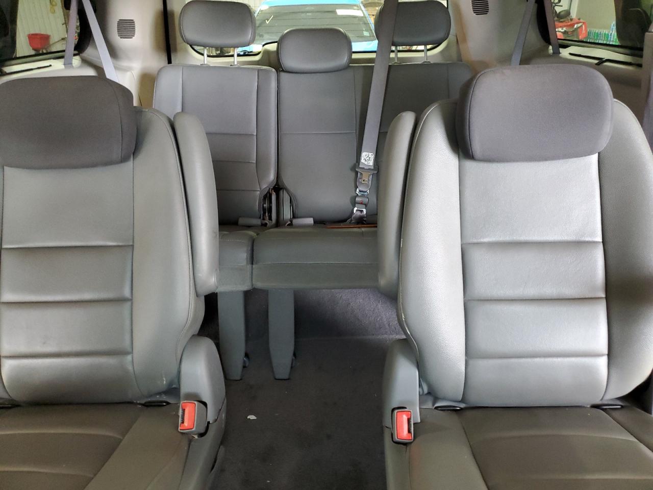 2008 Dodge Grand Caravan Sxt VIN: 2D8HN54X28R761592 Lot: 82568655