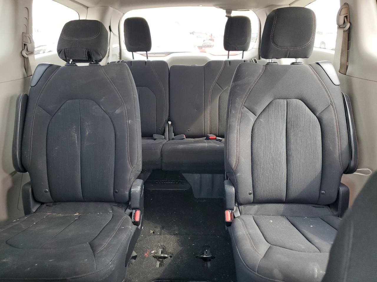 2019 Chrysler Pacifica Touring Plus VIN: 2C4RC1FG8KR604266 Lot: 89712365