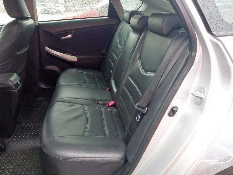 2013 TOYOTA PRIUS HYBRID 