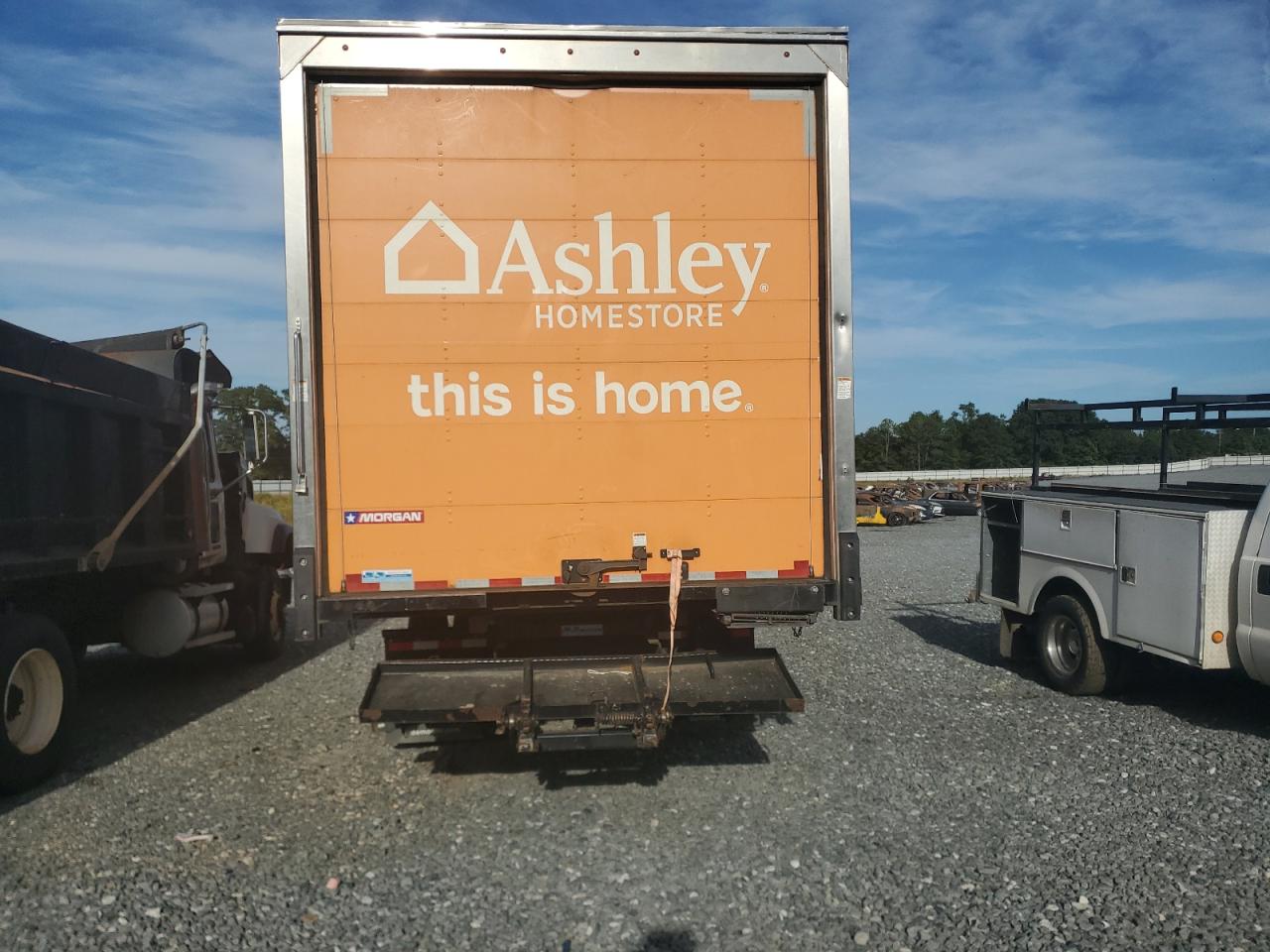 2020 International Mv607 - Box Truck VIN: 3HAEUMML2LL227246 Lot: 84624635