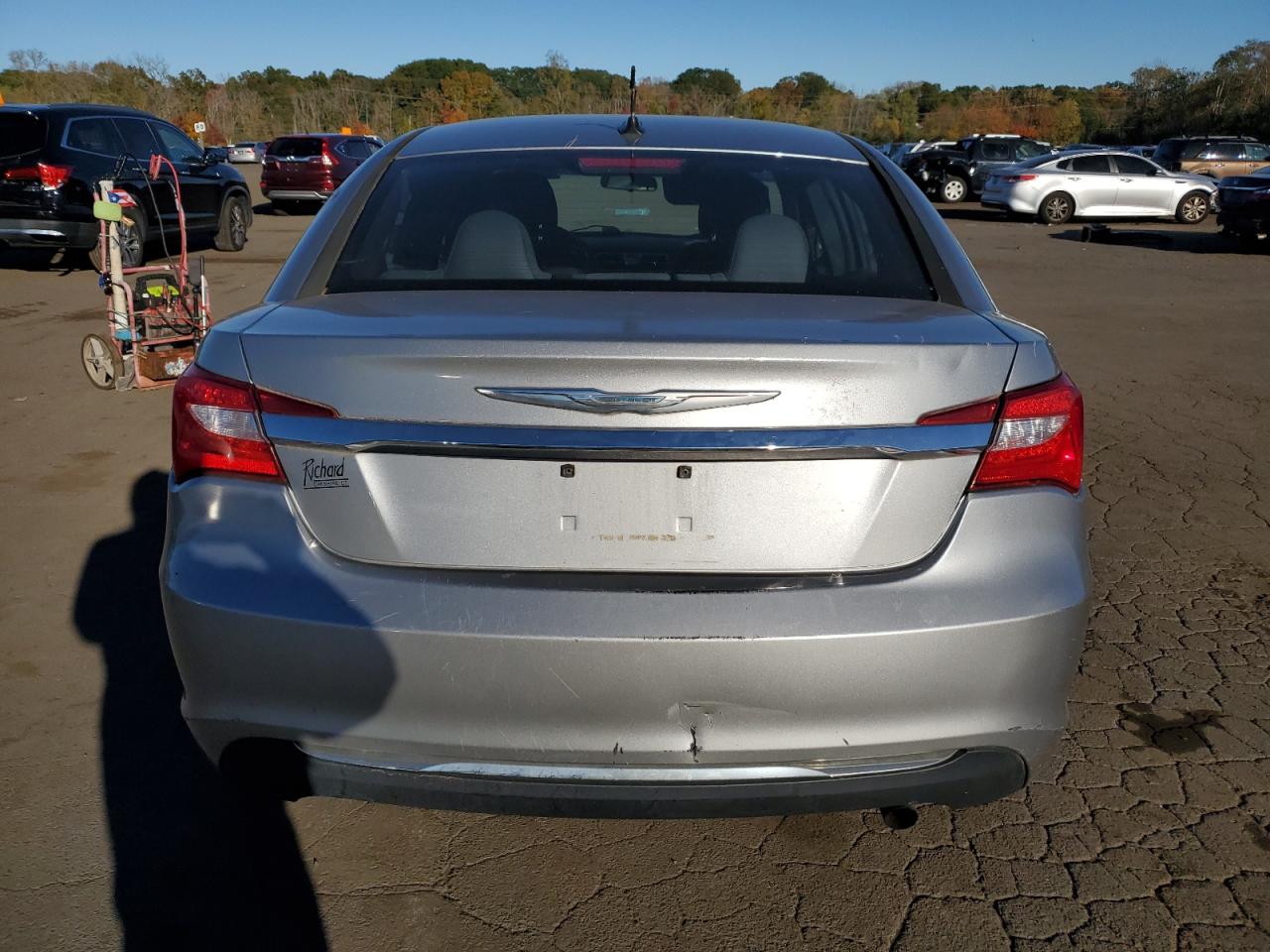 2013 Chrysler 200 Lx VIN: 1C3CCBAB7DN670674 Lot: 82506125