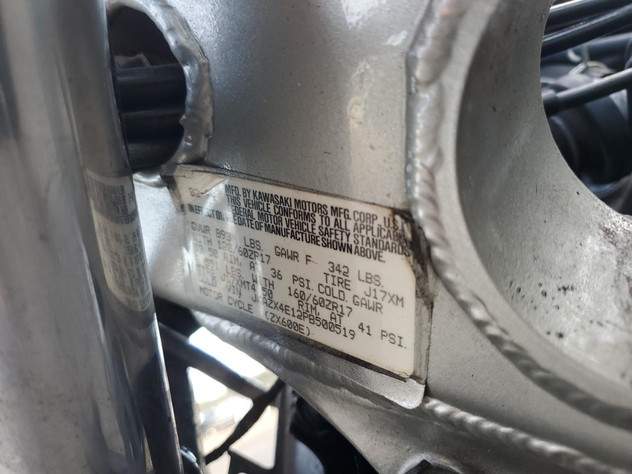 1993 Kawasaki Zx600 E VIN: JKAZX4E12PB500519 Lot: 81765145