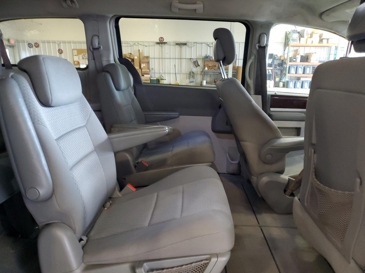 2010 Chrysler Town & Country Touring VIN: 2A4RR5D19AR428650 Lot: 82213555