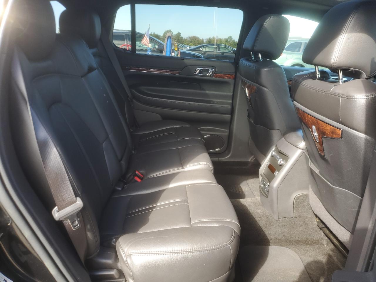 2015 Lincoln Mkt VIN: 2LMHJ5NK5FBL01300 Lot: 86231555