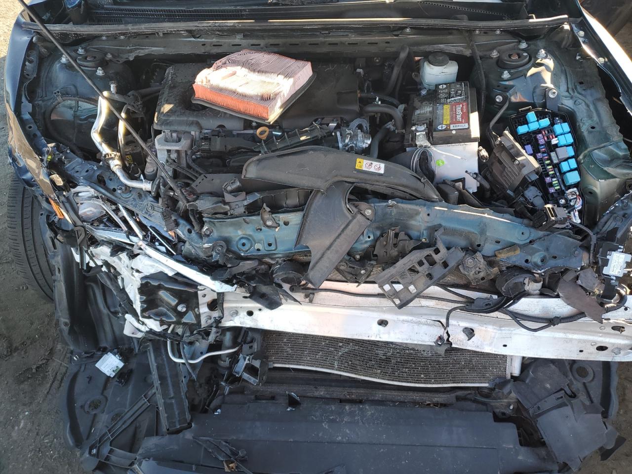 2021 Toyota Camry Le VIN: 4T1C11AK0MU558487 Lot: 84810095