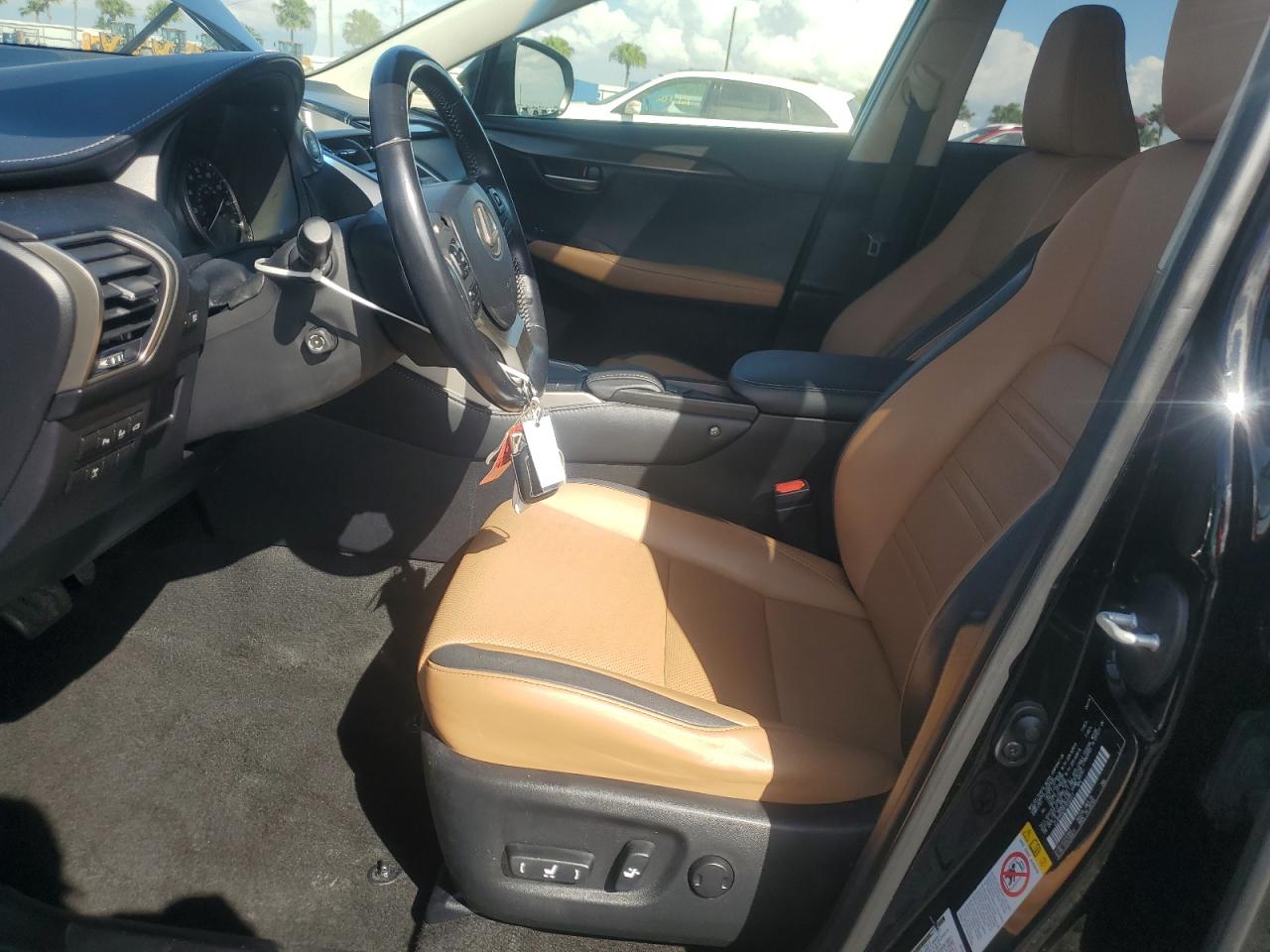 2015 Lexus Nx 200T VIN: JTJBARBZ0F2032317 Lot: 81366235