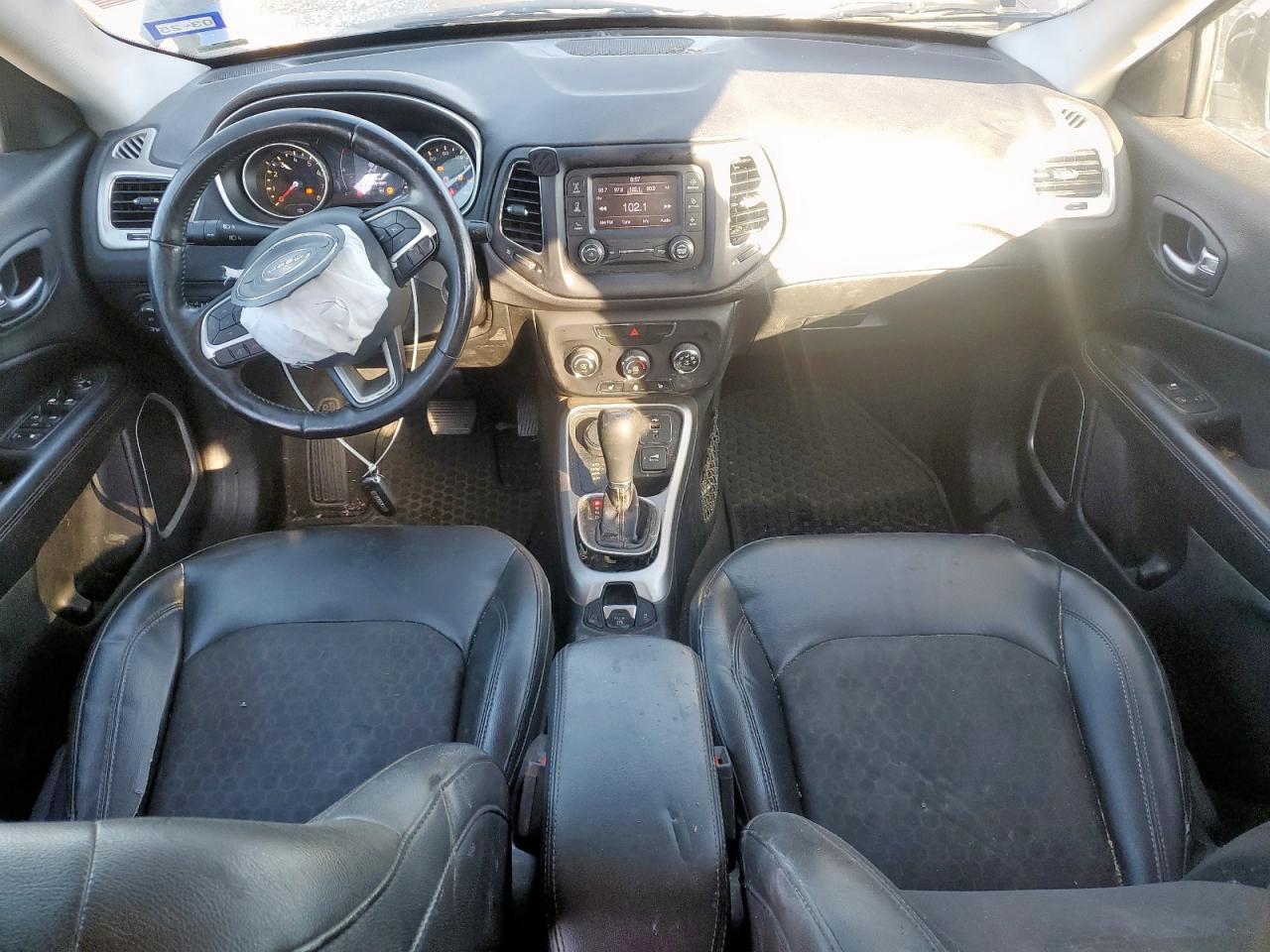 2018 Jeep Compass Latitude VIN: 3C4NJDBB7JT349735 Lot: 90604635