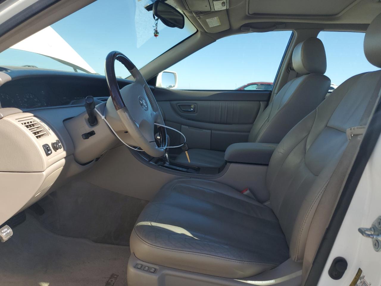 2004 Toyota Avalon Xl VIN: 4T1BF28B64U350798 Lot: 87474645