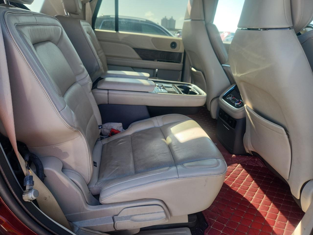 2019 Lincoln Navigator Reserve VIN: 5LMJJ2LT2KEL08661 Lot: 85104205