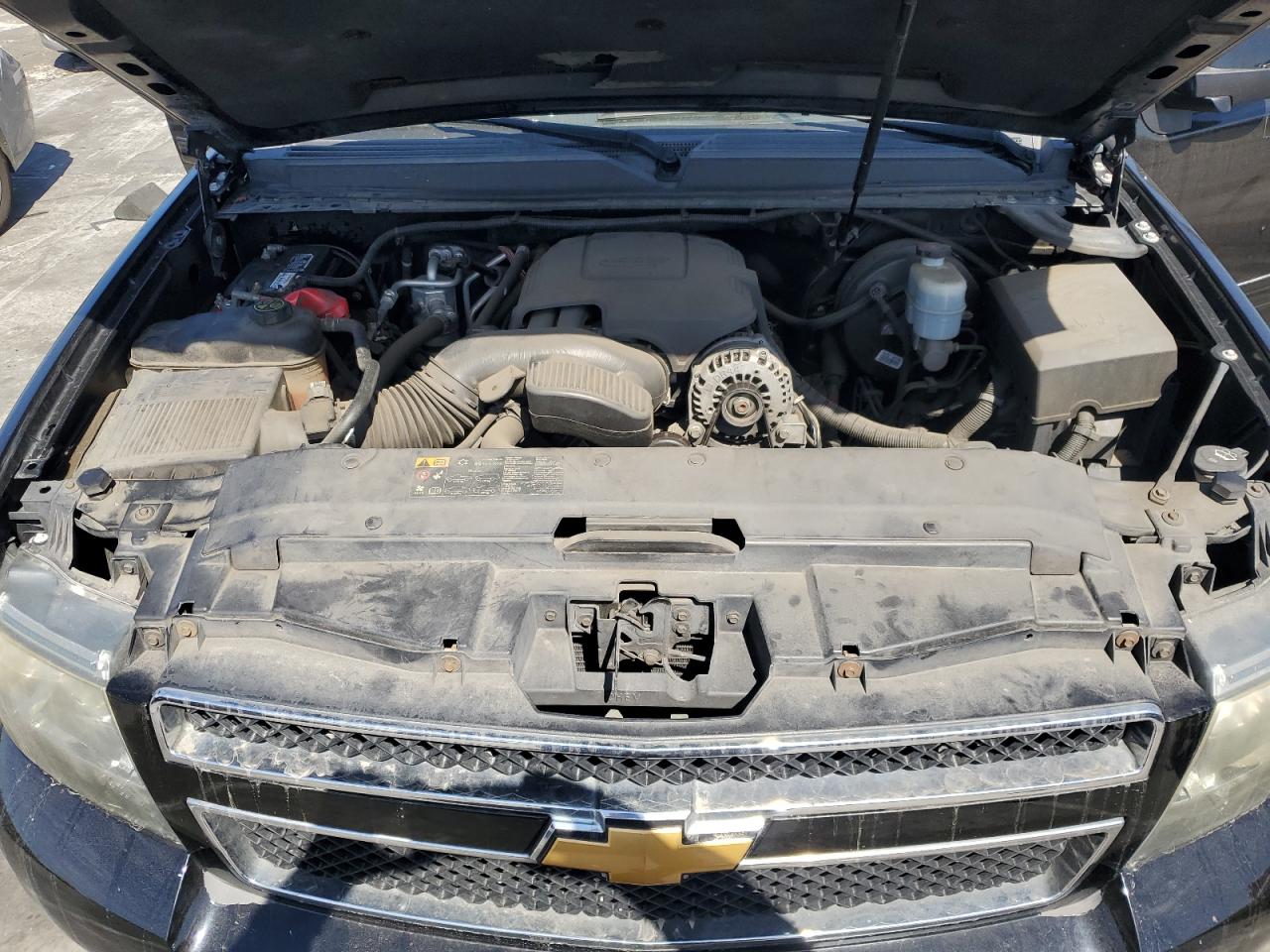 2013 Chevrolet Suburban C1500 Lt VIN: 1GNSCJE02DR176037 Lot: 85194465