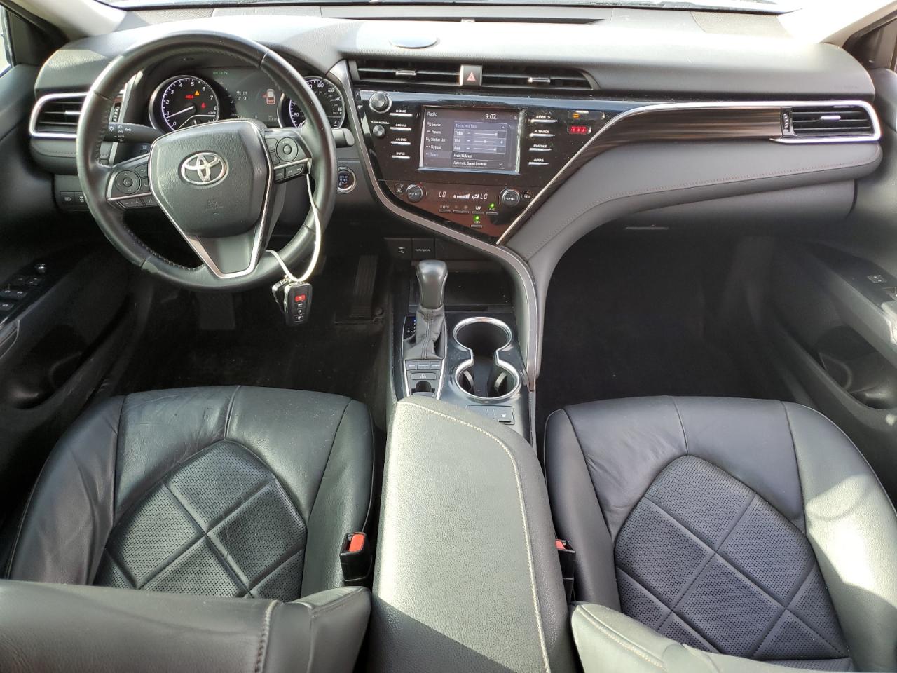 2018 Toyota Camry L VIN: 4T1B11HK8JU501810 Lot: 82289315