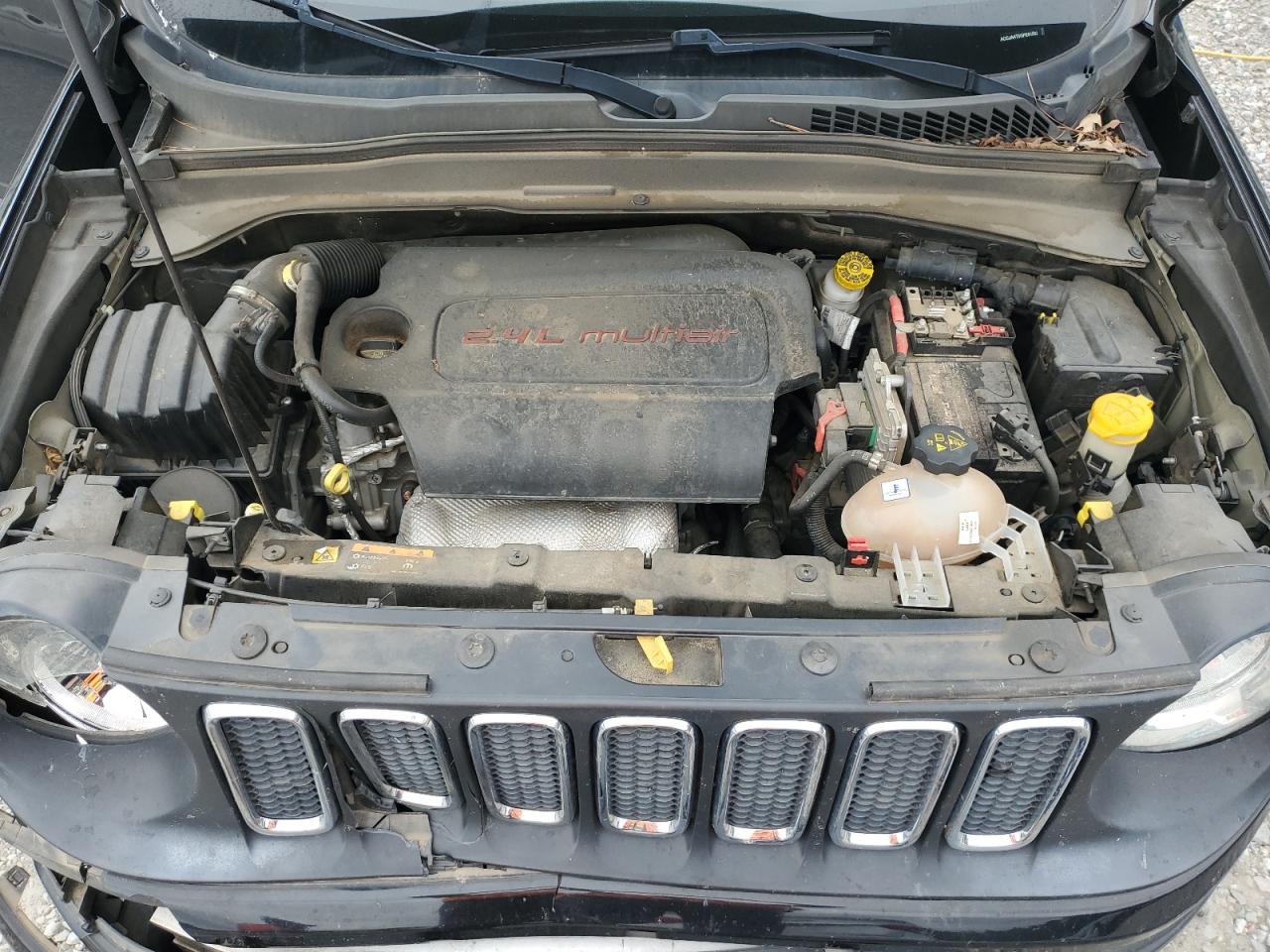 2016 Jeep Renegade Sport VIN: ZACCJAAT0GPE01092 Lot: 85385365