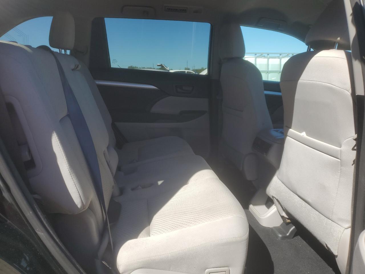 2016 Toyota Highlander Le VIN: 5TDZARFH4GS019440 Lot: 85383875