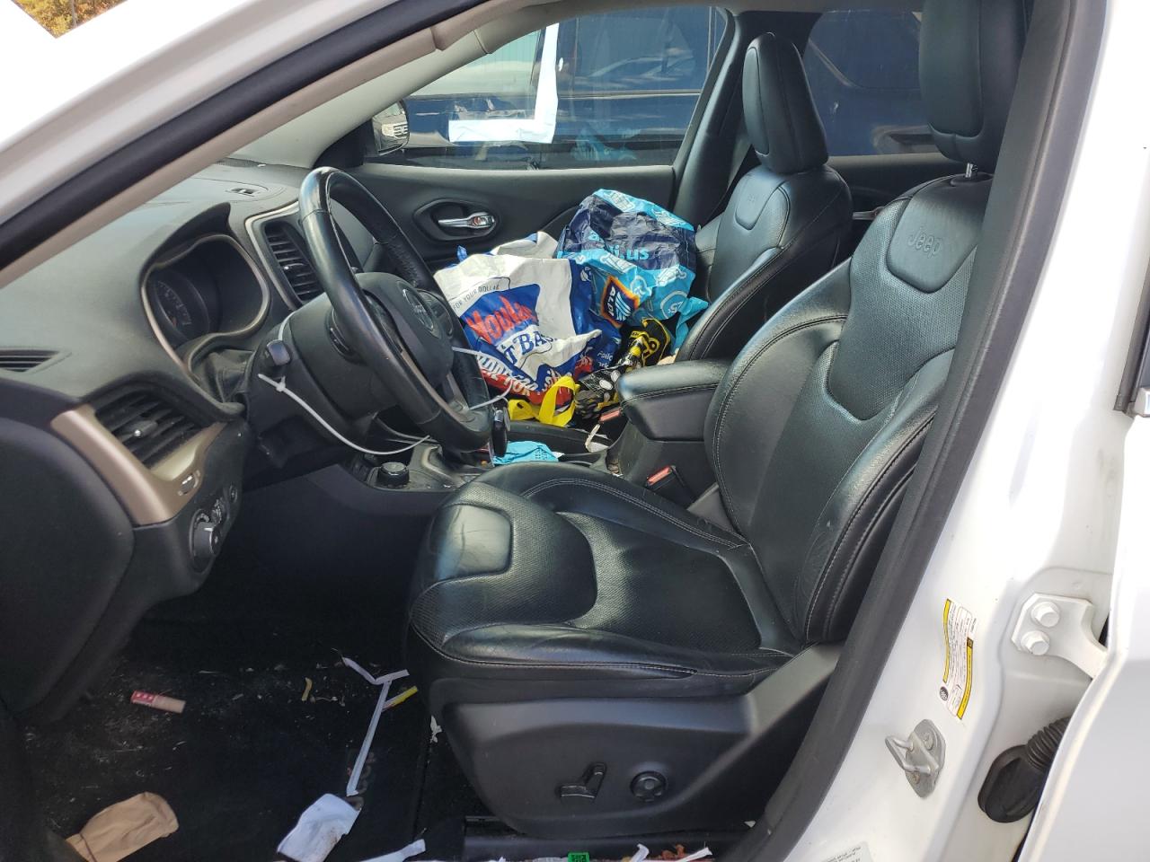 2015 Jeep Cherokee Limited VIN: 1C4PJMDSXFW647266 Lot: 90071415