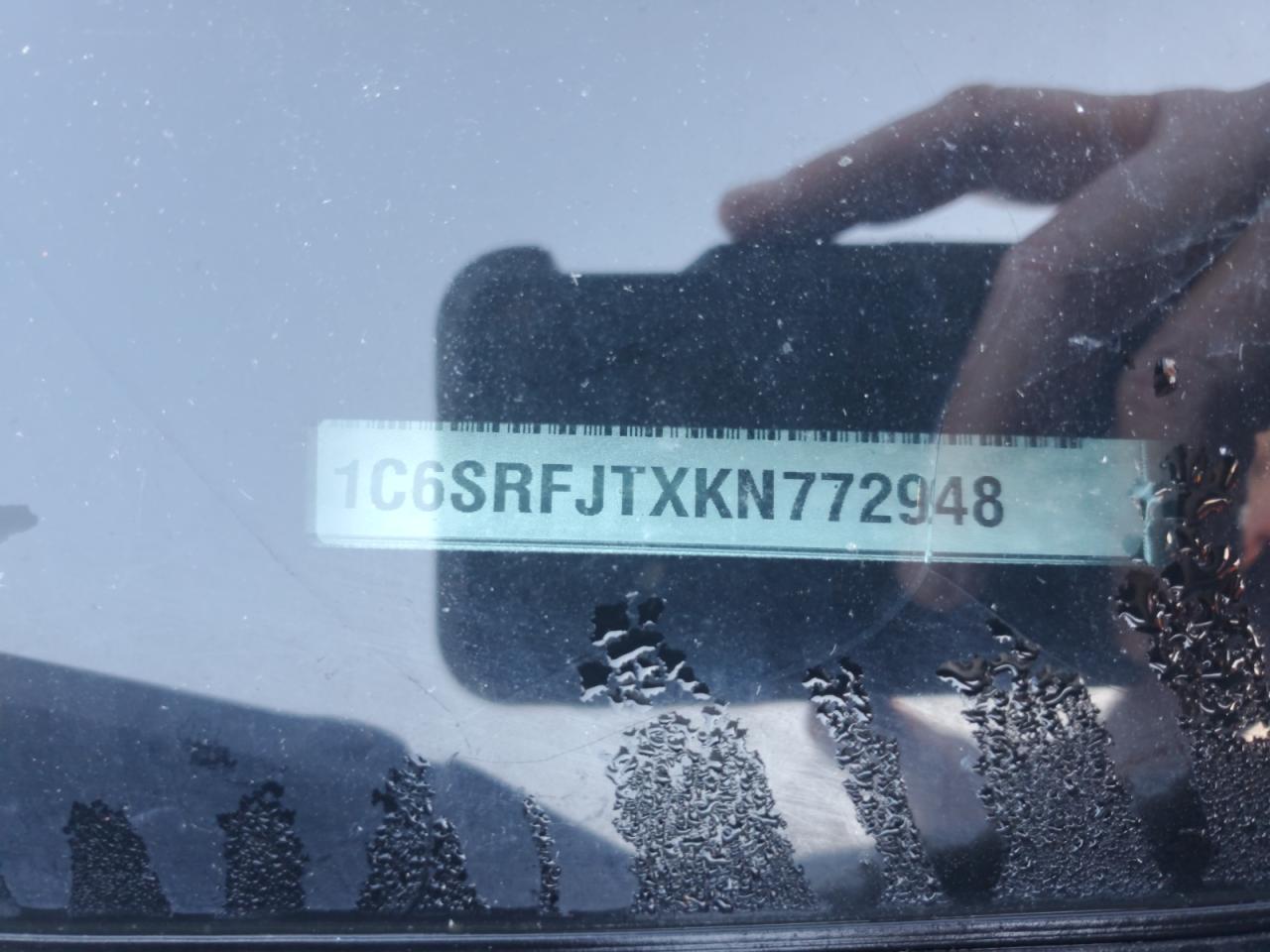 2019 Ram 1500 Laramie VIN: 1C6SRFJTXKN772948 Lot: 86694565