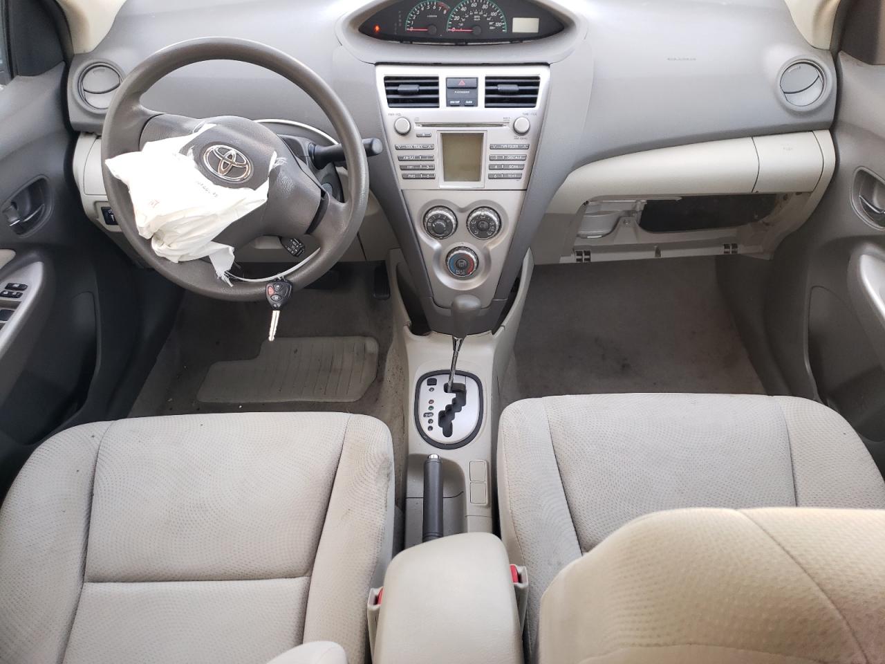 2009 Toyota Yaris VIN: JTDBT903994058189 Lot: 89626445