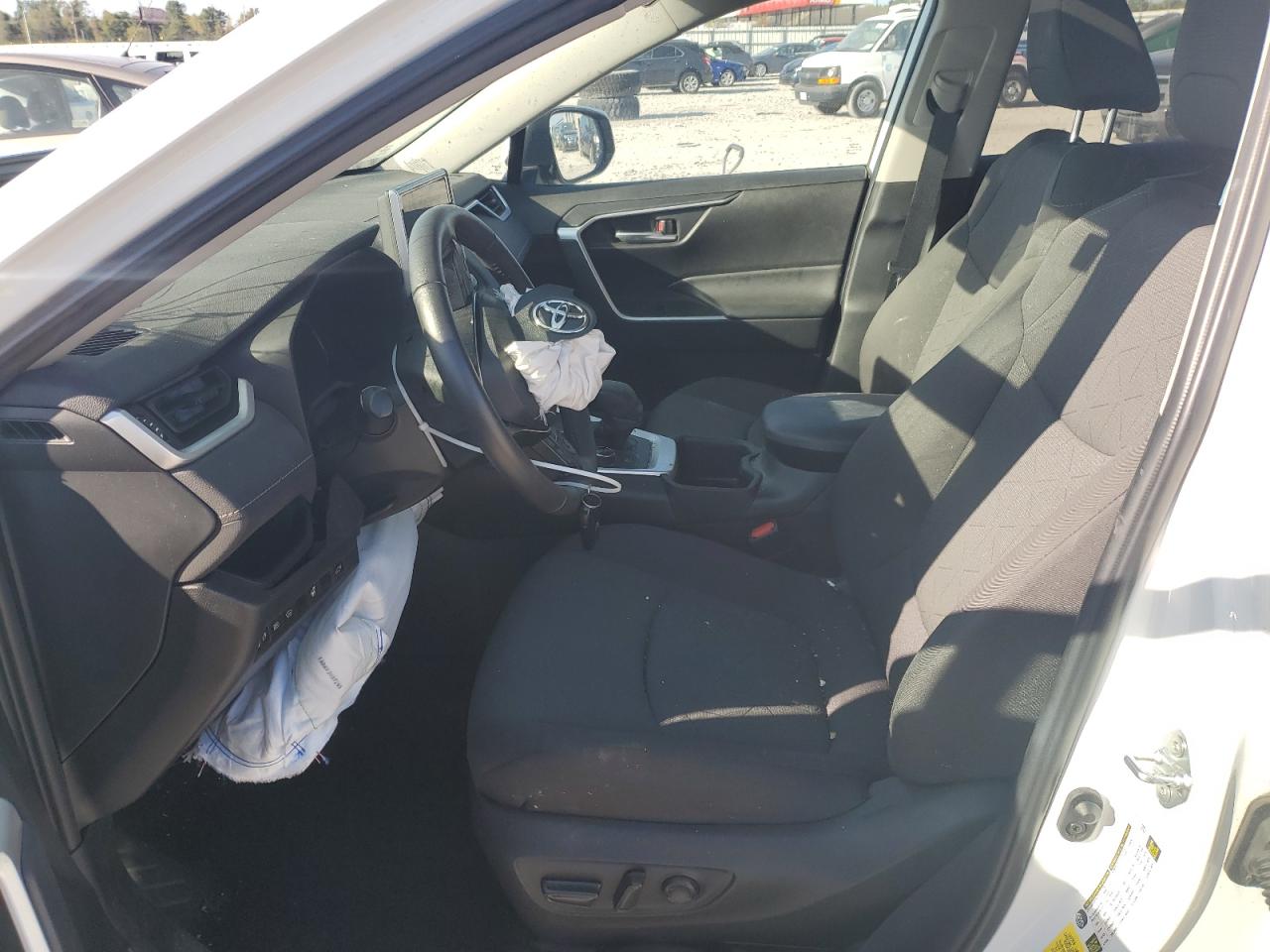 2023 Toyota Rav4 Xle VIN: 4T3RWRFV2PU100135 Lot: 85158075