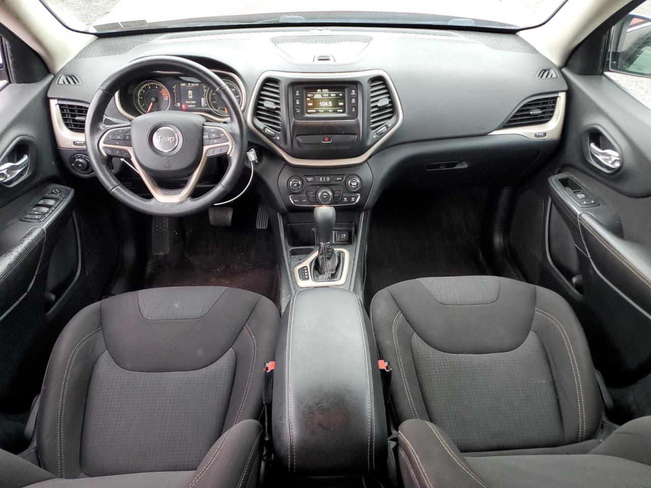 2016 Jeep Cherokee Latitude VIN: 1C4PJLCS4GW195392 Lot: 81740255