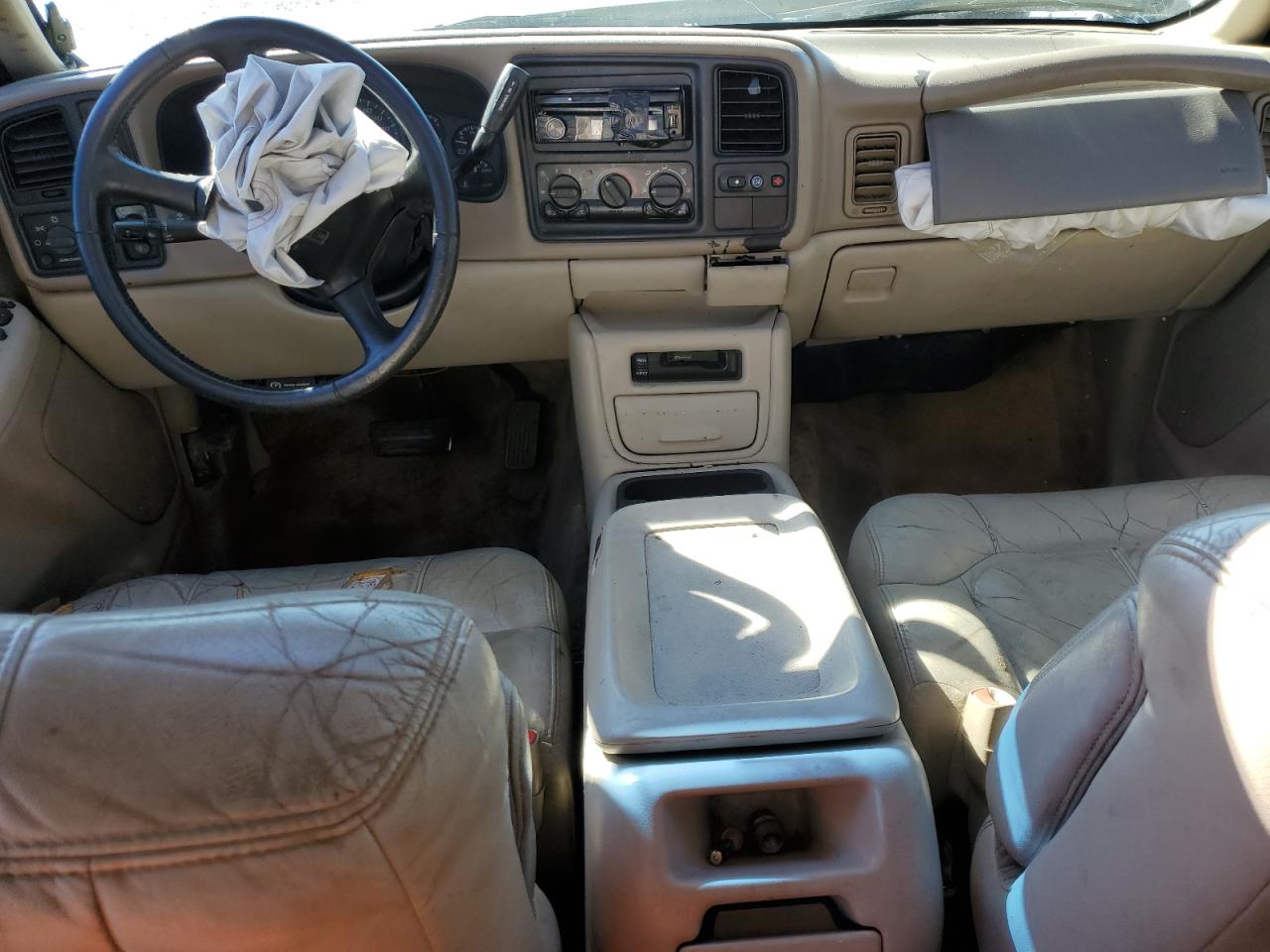 2001 Chevrolet Tahoe C1500 VIN: 1GNEC13T71R129754 Lot: 90677505