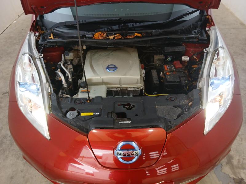 2015 NISSAN LEAF TEKNA 