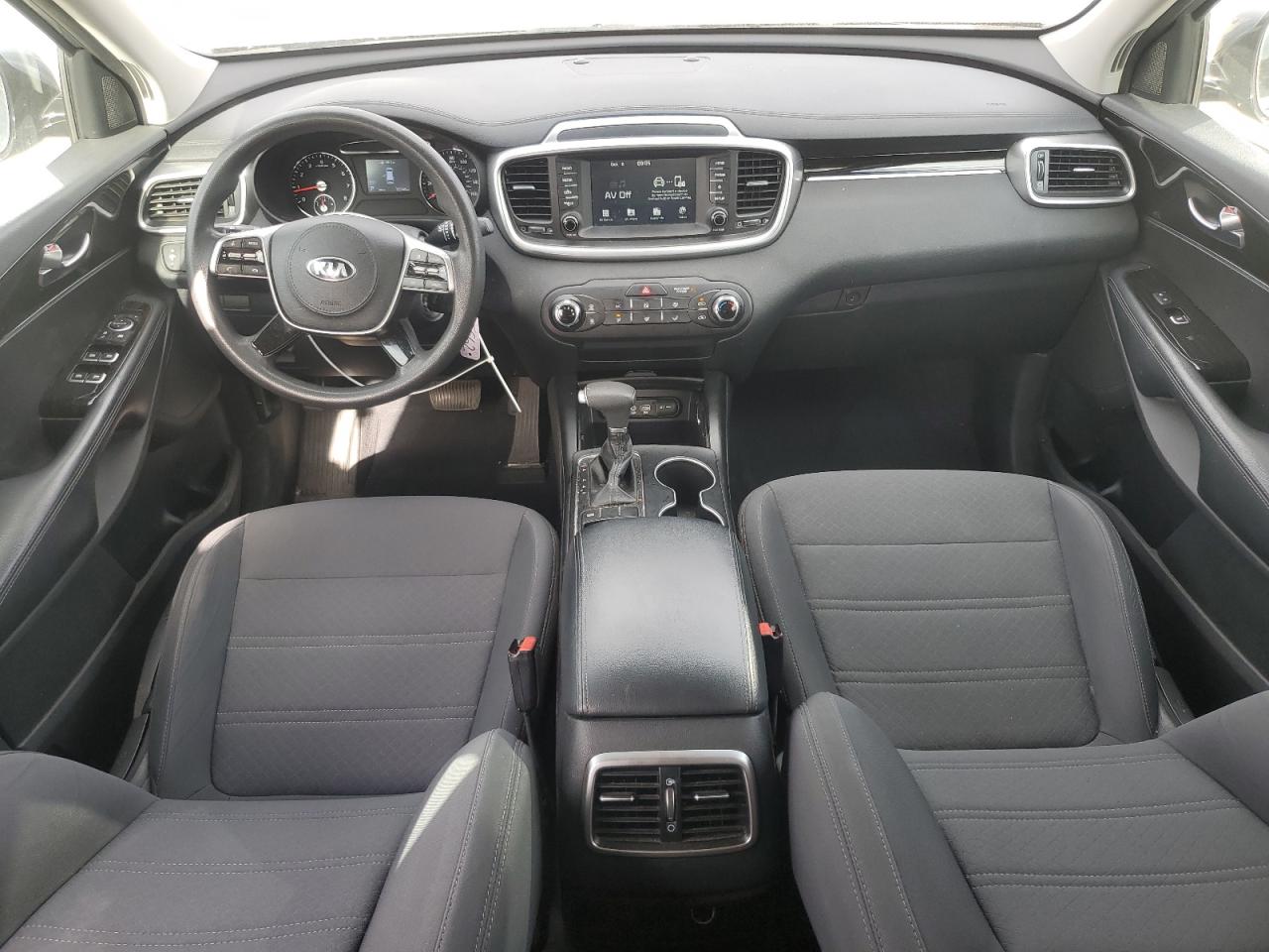 2020 Kia Sorento L VIN: 5XYPG4A33LG642978 Lot: 82263555