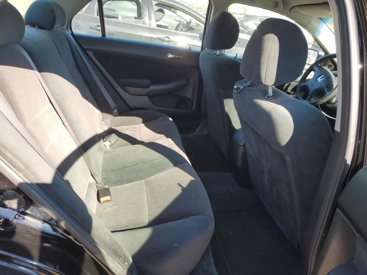 2004 Honda Accord Dx VIN: 1HGCM56124A802288 Lot: 84193555