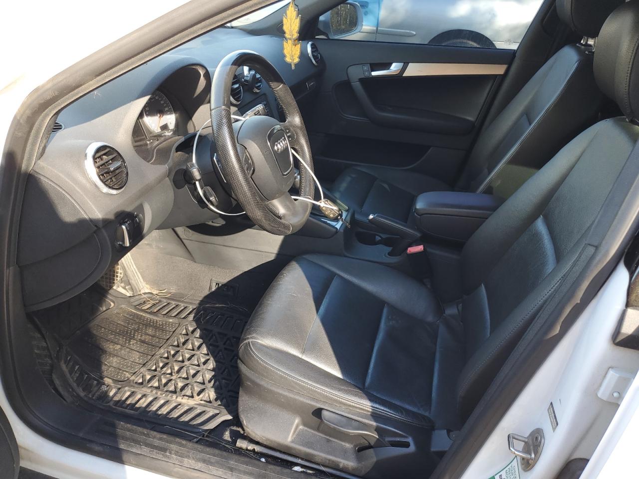 2013 Audi A3 Premium VIN: WAUDFCFM1DA007595 Lot: 84767705