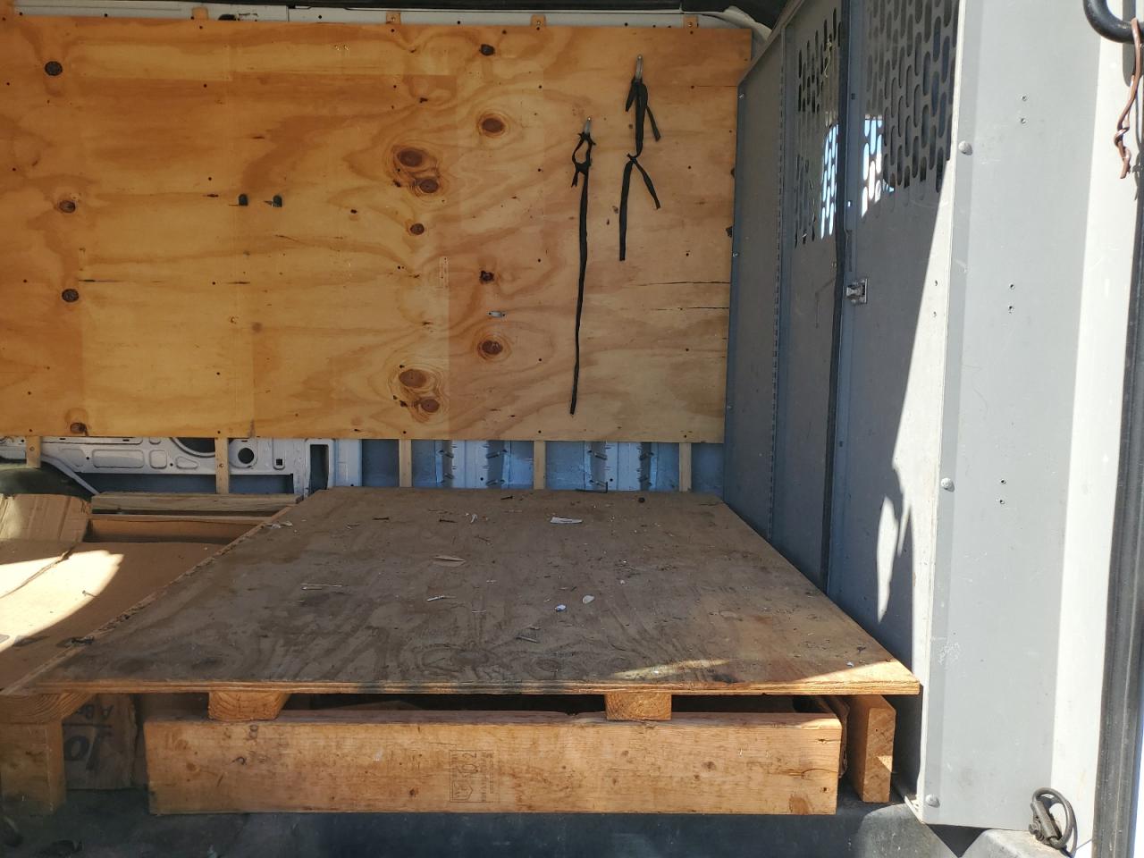 2015 Ford Transit Cargo Van T- VIN: 1FTNR2CM6FKB12563 Lot: 90295635