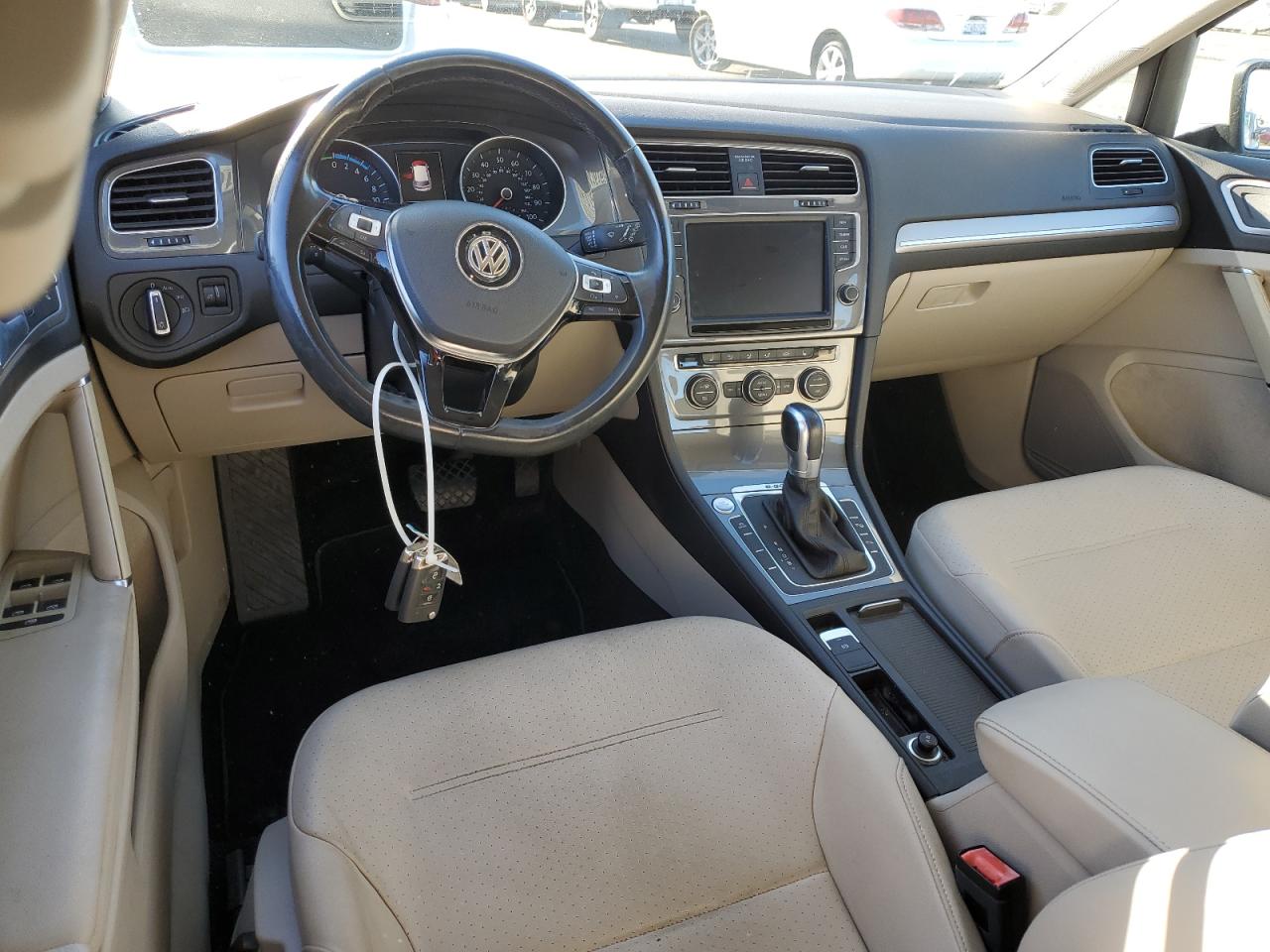 2016 Volkswagen E-Golf Sel Premium VIN: WVWPP7AU2GW914858 Lot: 82416165
