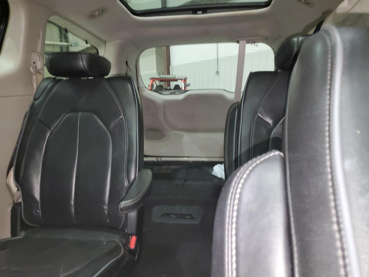 2018 Chrysler Pacifica Limited VIN: 2C4RC1GG0JR170857 Lot: 86824025