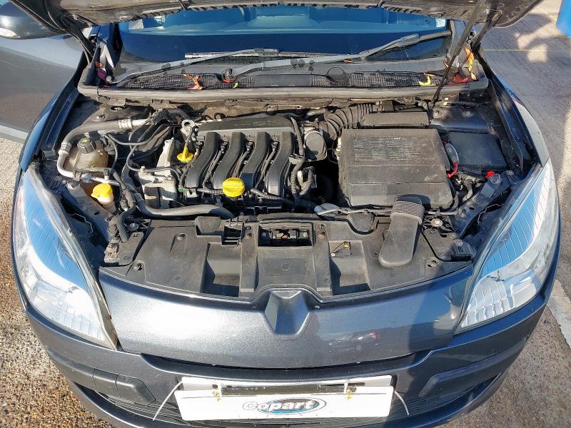 2011 RENAULT MEGANE 1.6 16V 110 DYNAMIQUE TOMTOM 5DR