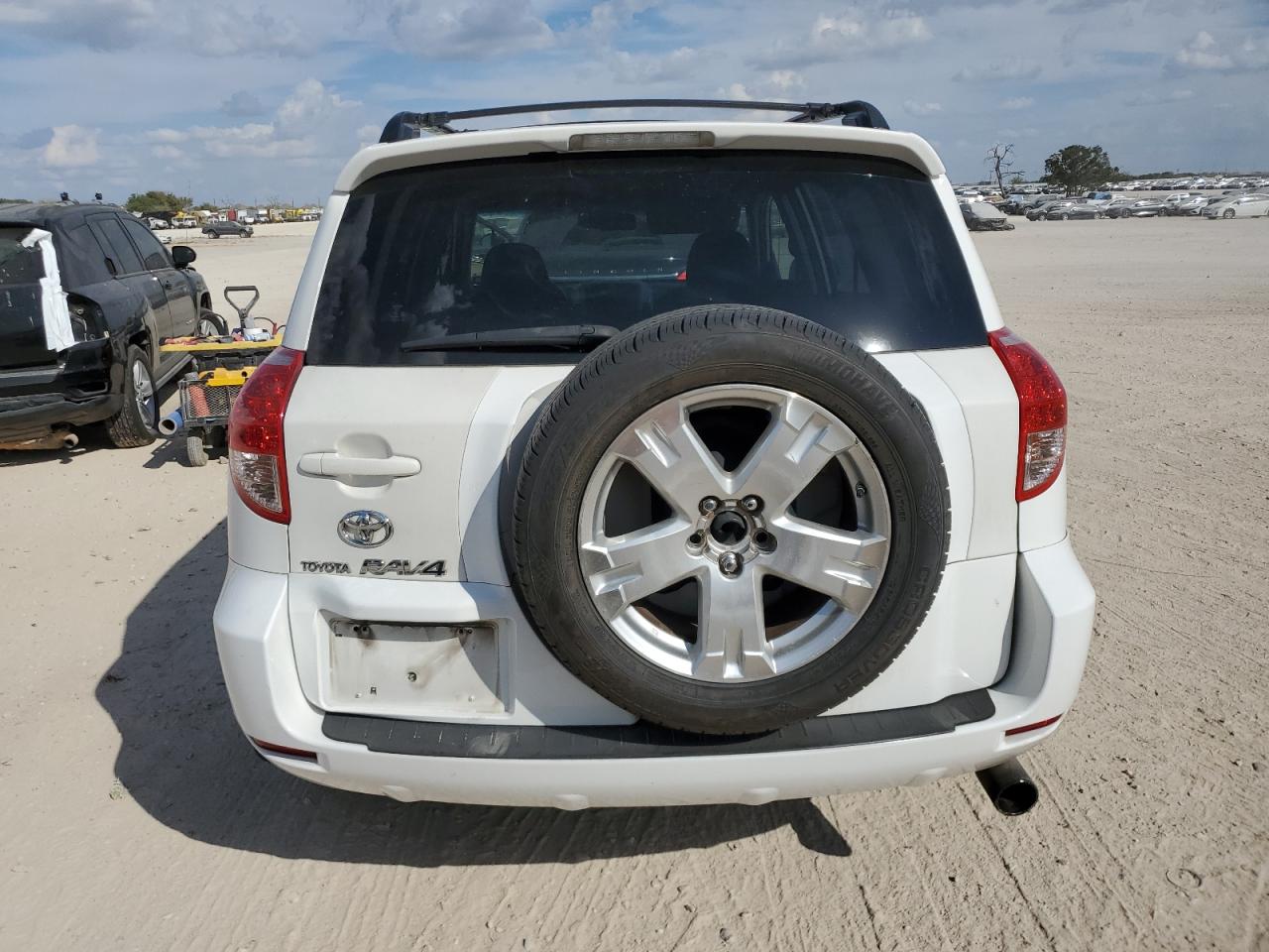 2007 Toyota Rav4 Sport VIN: JTMZK32V575009902 Lot: 82752825