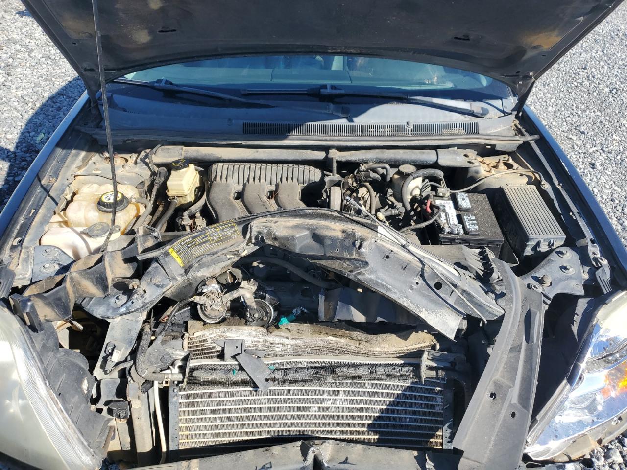 2005 Ford Five Hundred Limited VIN: 1FAFP25195G195555 Lot: 82637155