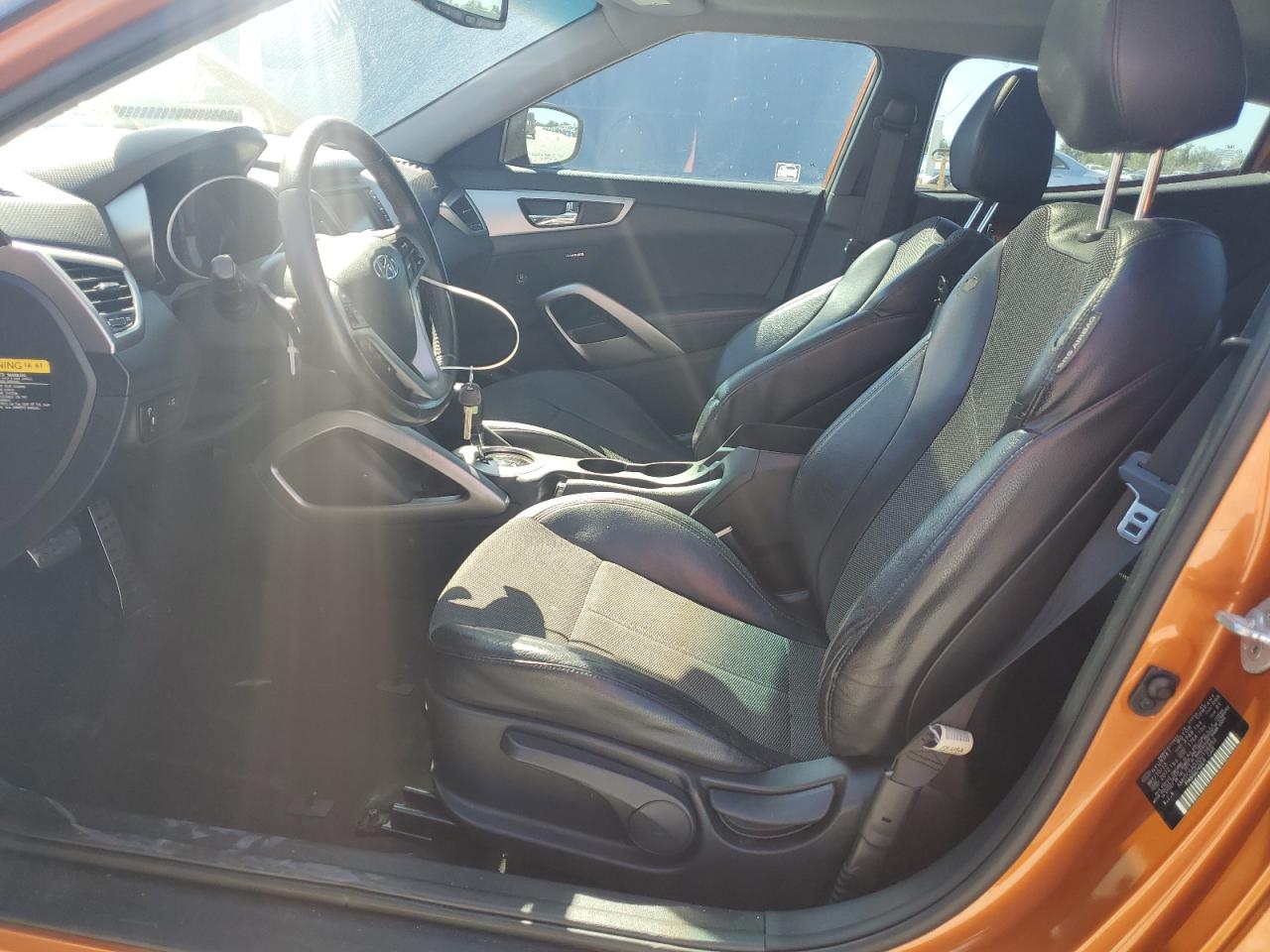 2013 Hyundai Veloster VIN: KMHTC6AD2DU156852 Lot: 82449685