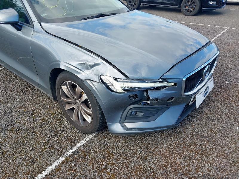 2018 VOLVO V60 MOMENTUM PRO D3 AUTO 