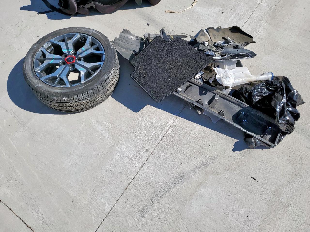 2023 Kia Seltos Sx VIN: KNDETCA26P7380431 Lot: 82426815