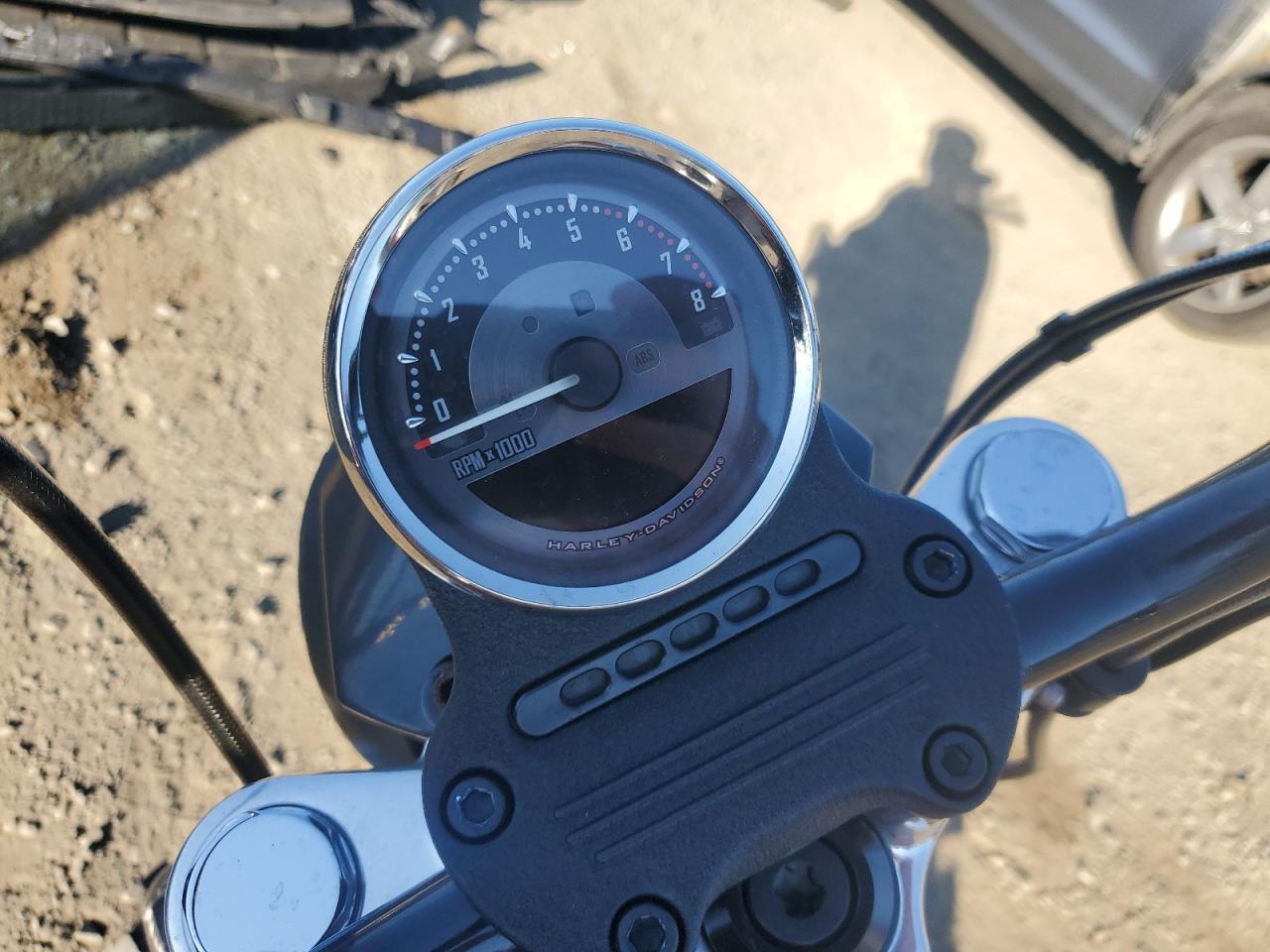 2014 Harley-Davidson Xl883 Superlow VIN: 1HD4CR218EC423044 Lot: 82221055