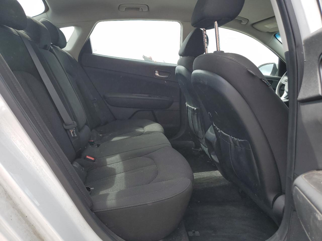 2018 Kia Optima Lx VIN: 5XXGT4L32JG272102 Lot: 85313725