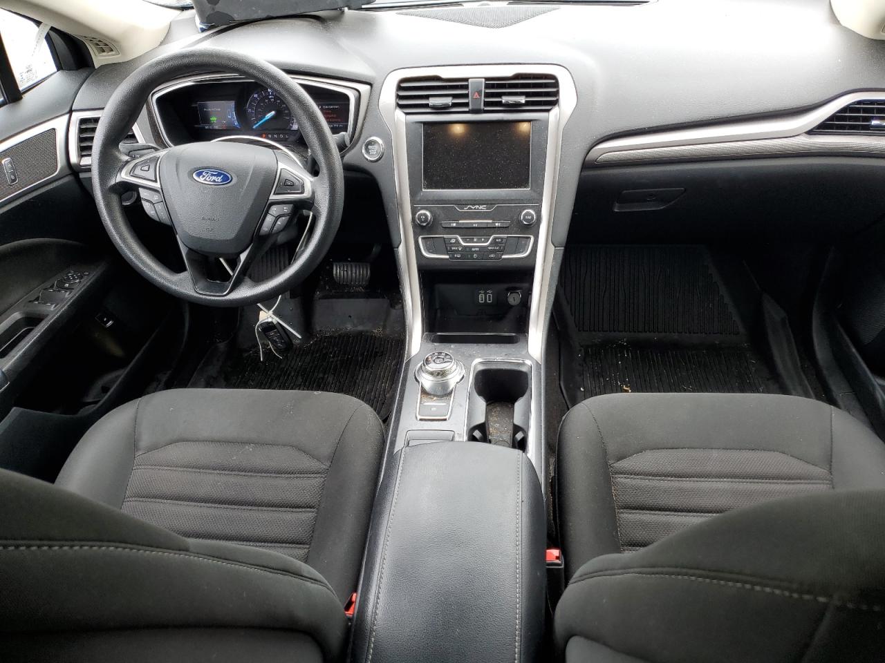 2019 Ford Fusion Se VIN: 3FA6P0LUXKR158018 Lot: 85835255