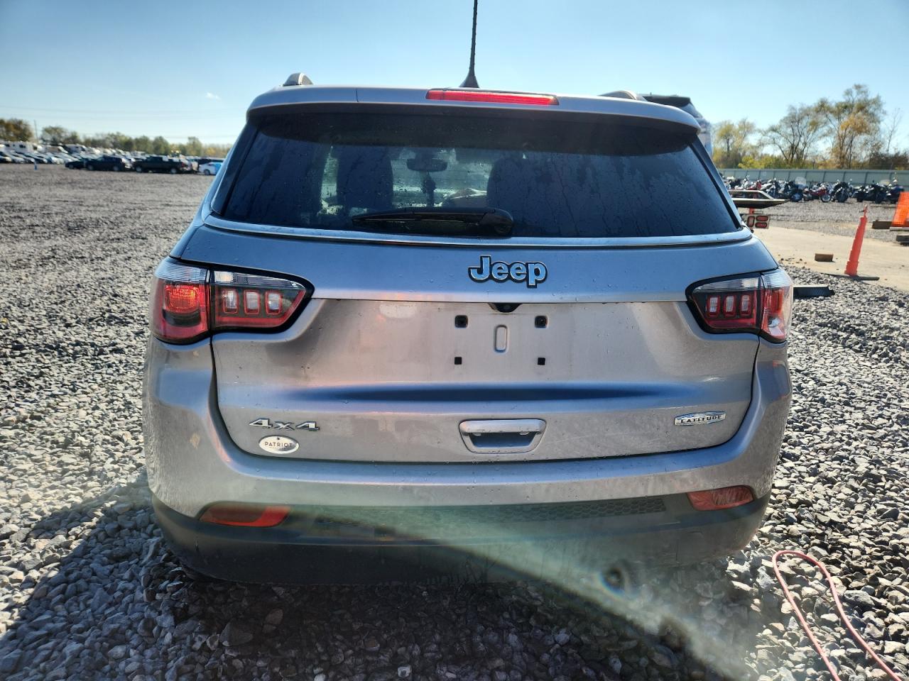 2018 Jeep Compass Latitude VIN: 3C4NJDBB5JT373497 Lot: 85394735