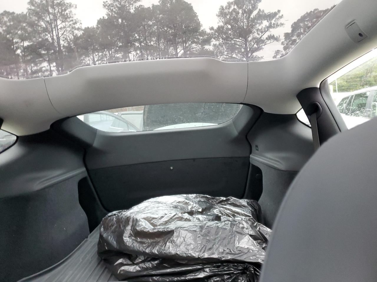 2026 Tesla Model Y VIN: 7SAYGDEE0TA407123 Lot: 90109995